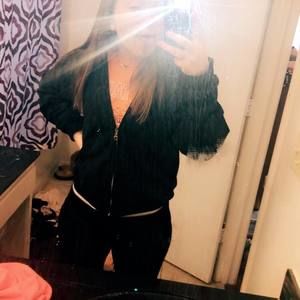 Meet your Posher, Haley